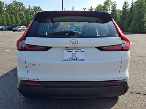 Used 2024 Honda CR-V LX image 5