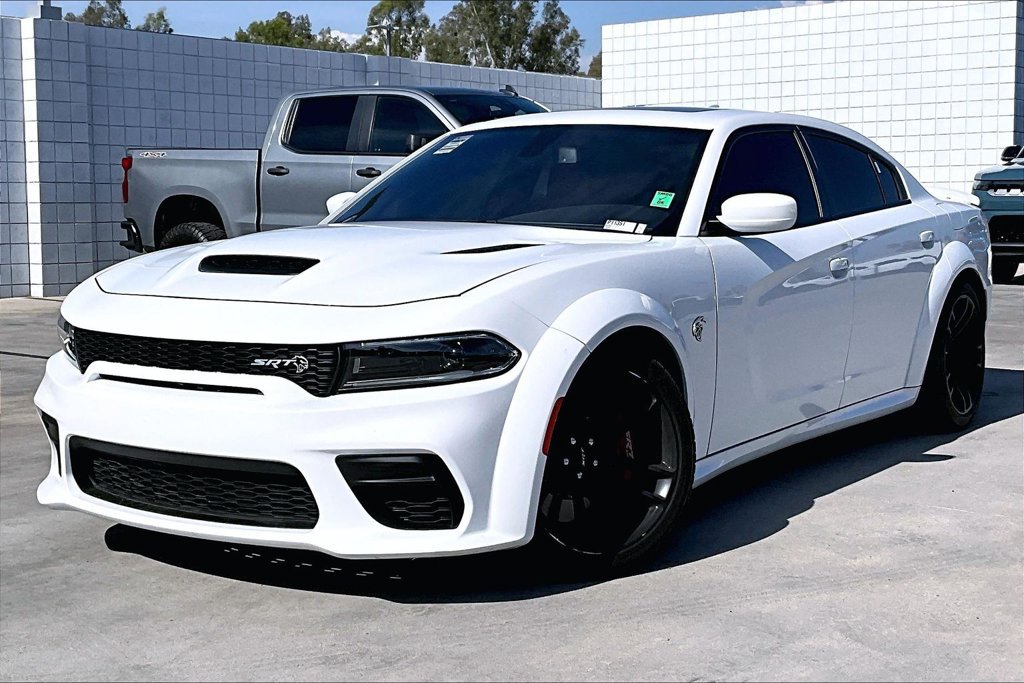 Used 2022 Dodge Charger SRT Hellcat w/ Harman/Kardon Audio Group RWD image 2