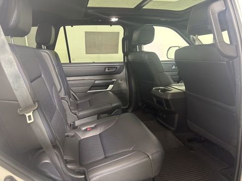 Used 2024 Toyota Sequoia Platinum image 5