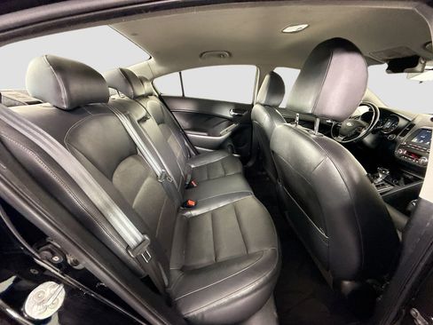 Used 2017 Kia Forte EX image 27