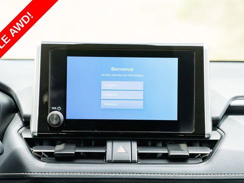 Certified 2025 Toyota RAV4 LE AWD/4WD image 19
