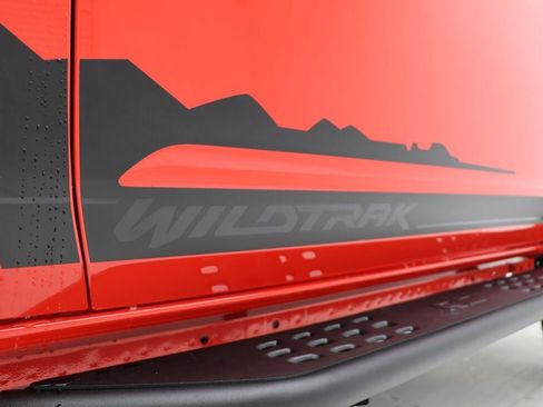 Used 2023 Ford Bronco Wildtrak AWD/4WD image 13