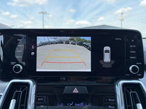 Certified 2023 Kia Sorento SX AWD/4WD image 12