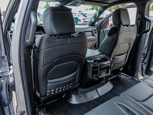 Used 2021 RAM 1500 Big Horn w/ Built-to-serve Edition AWD/4WD image 36