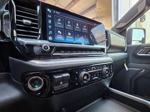 Used 2024 Chevrolet Silverado 2500 High Country w/ Max Trailering Package AWD/4WD image 26