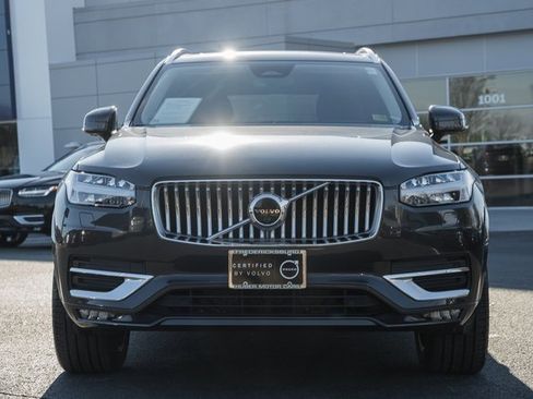 Certified 2023 Volvo XC90 B6 Plus image 3