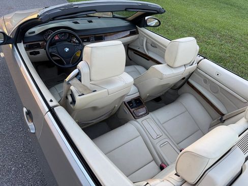 Used 2008 BMW 328i Convertible RWD image 18