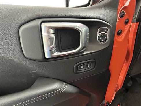 Used 2023 Jeep Wrangler Unlimited Rubicon 392 image 28