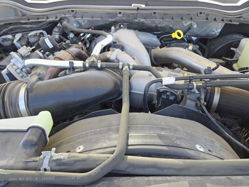 Certified 2022 Ford F250 Lariat w/ Lariat Value Package image 28