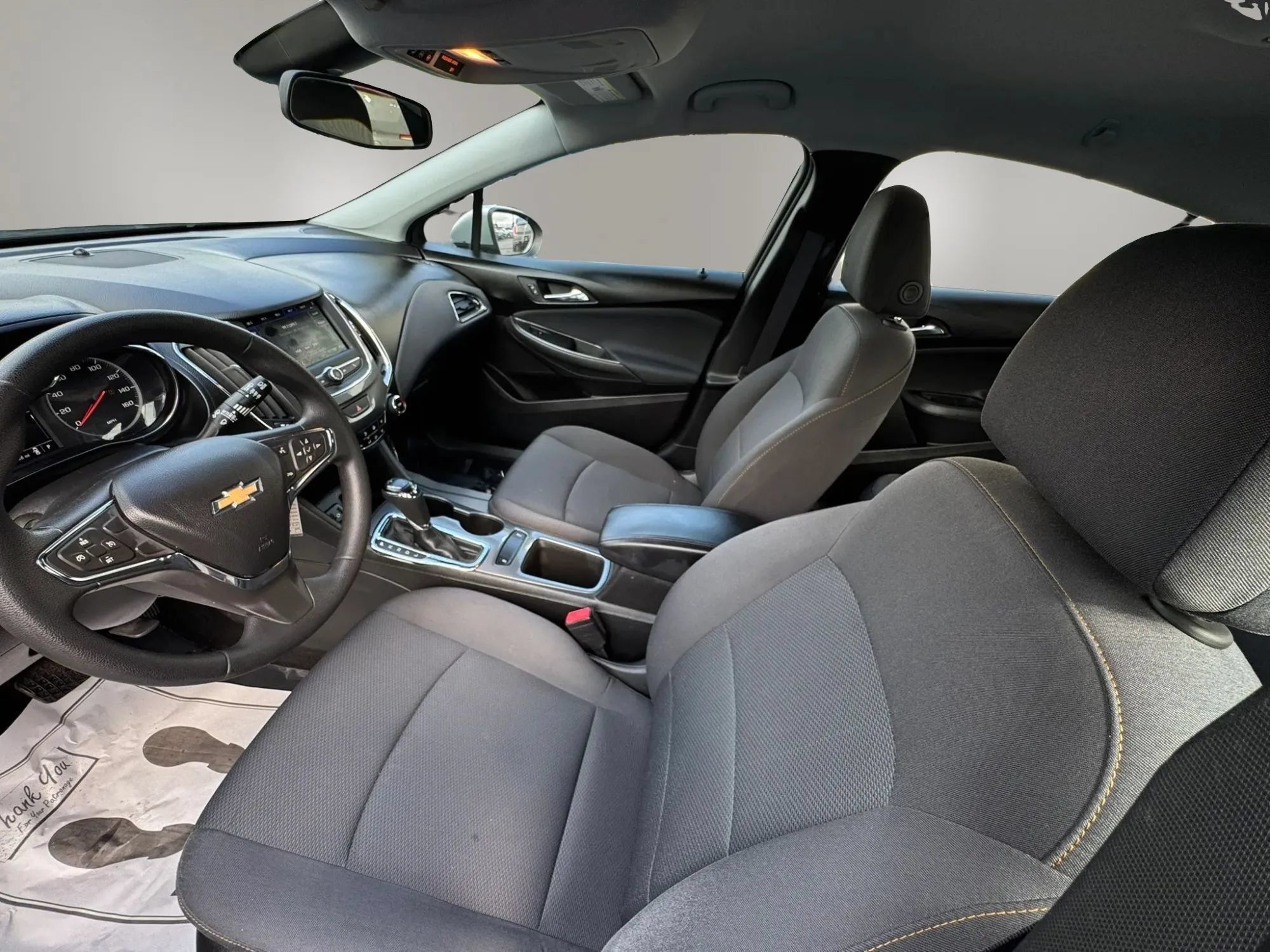 Used 2019 Chevrolet Cruze LS w/ LS Convenience Package FWD image 11