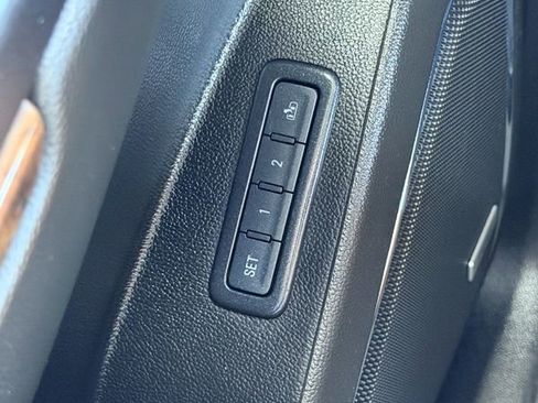 Used 2018 Chevrolet Suburban LT RWD image 31