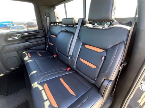 Used 2024 GMC Sierra 2500 AT4 w/ AT4 Premium Plus Package image 19