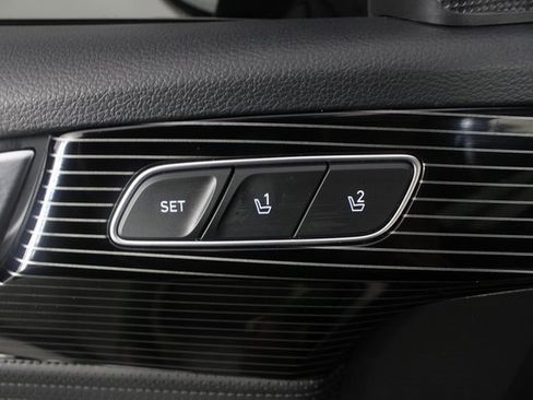 Used 2025 Hyundai Palisade Calligraphy image 17