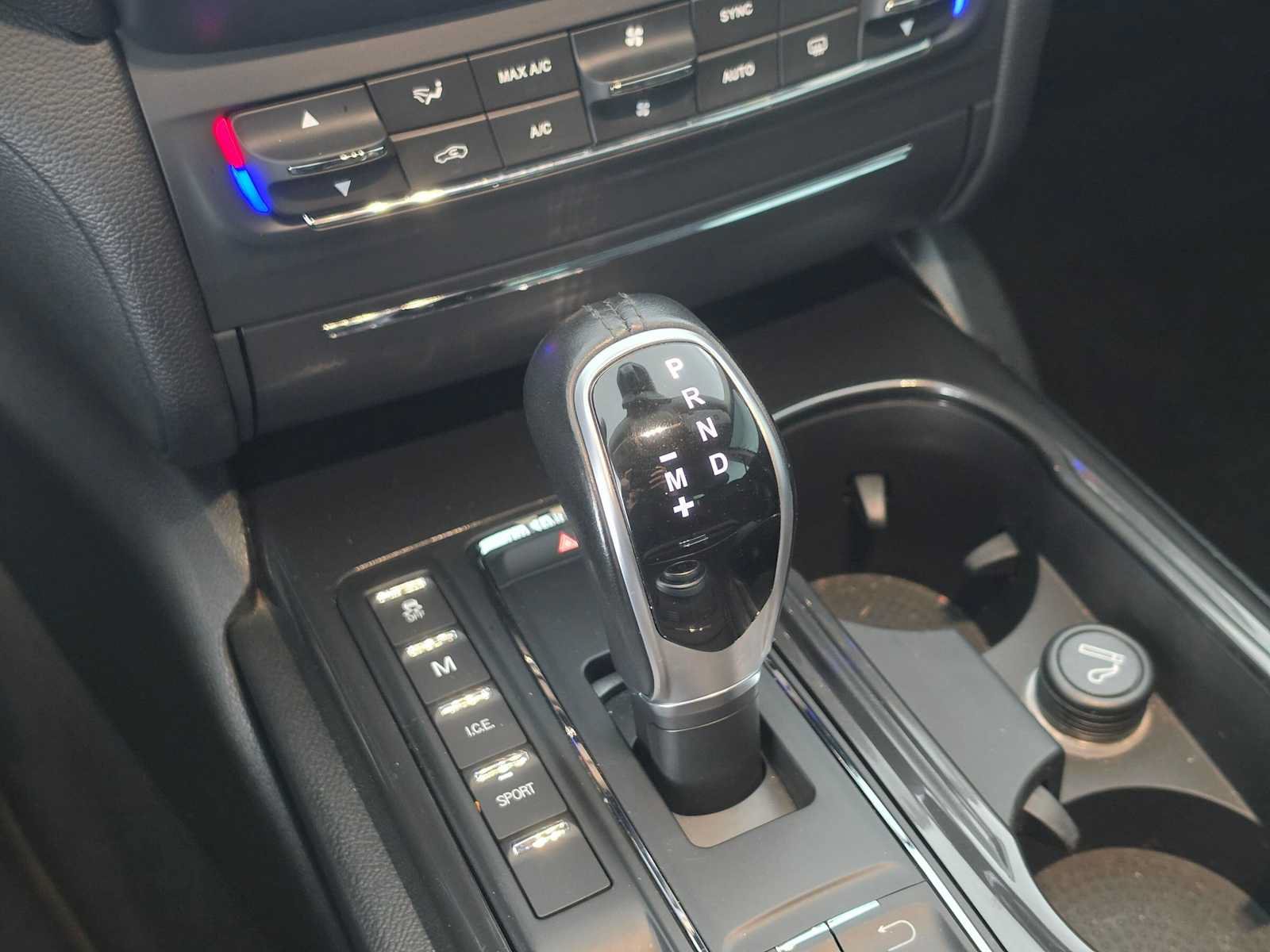 Used 2017 Maserati Ghibli RWD image 32