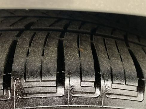 Used 2023 Lexus IS 500 image 35