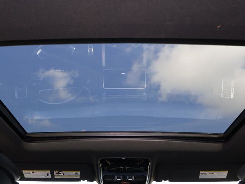 Used 2021 Land Rover Range Rover P525 Westminster Edition LWB image 12