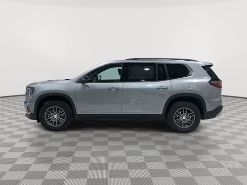 Used 2025 GMC Acadia Elevation image 2