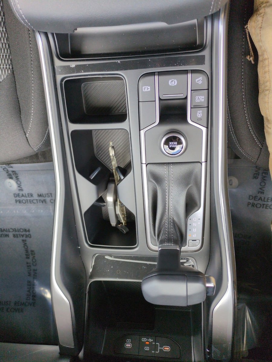 New 2026 Kia Sorento LX FWD image 25