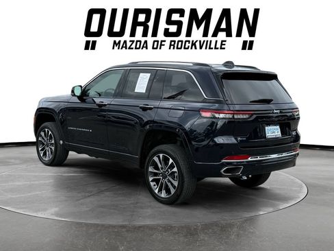 Used 2023 Jeep Grand Cherokee Overland AWD/4WD image 4