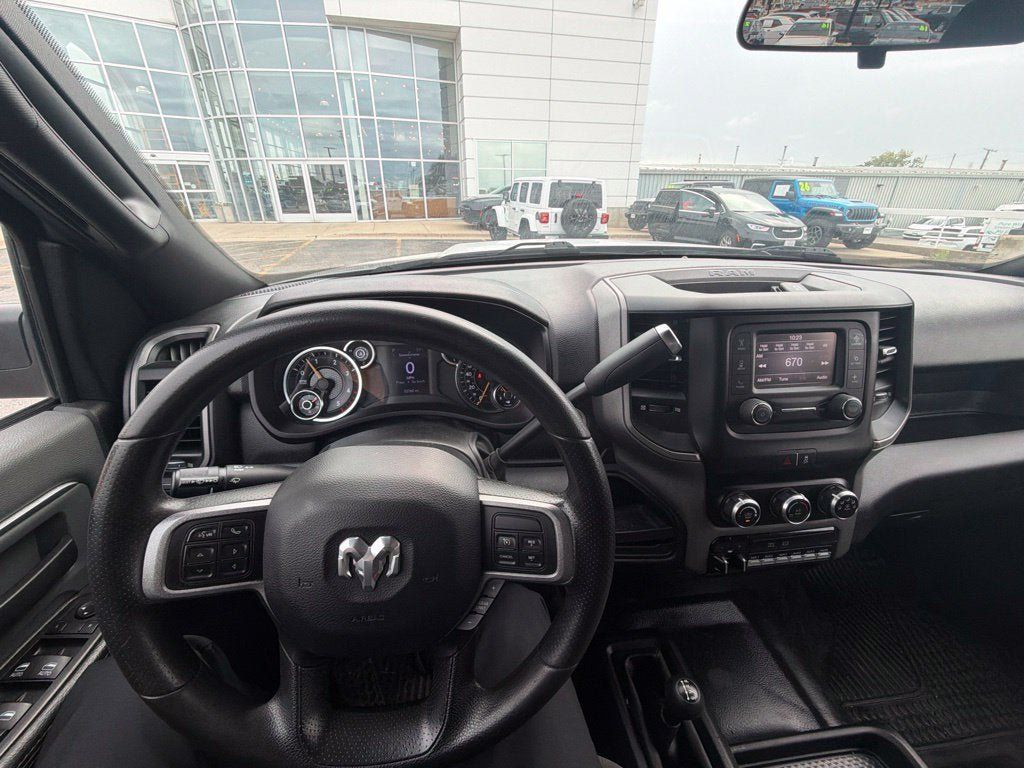 Used 2022 RAM 3500 Tradesman w/ Chrome Appearance Group AWD/4WD image 14
