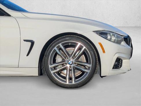 Used 2018 BMW 440i Convertible image 23