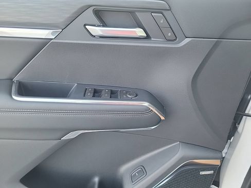New 2026 GMC Acadia Elevation w/ Elevation Premium Package FWD image 15