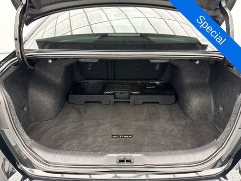 Used 2021 Nissan Altima 2.5 SR w/ SR Premium Package FWD image 11