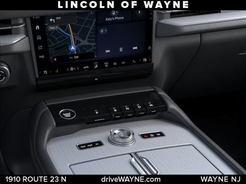 New 2025 Lincoln Navigator Reserve w/ Jet Appearance Package AWD/4WD image 15