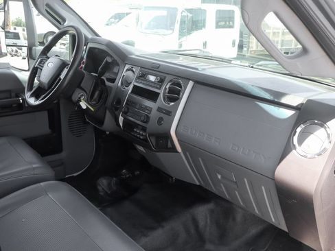 Used 2022 Ford F650 2WD Regular Cab Super Duty image 32