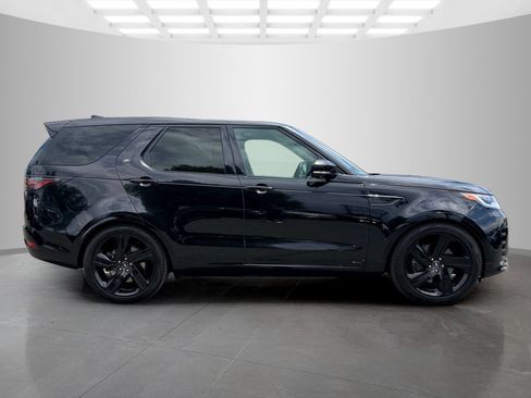 Used 2022 Land Rover Discovery HSE R-Dynamic AWD/4WD image 4
