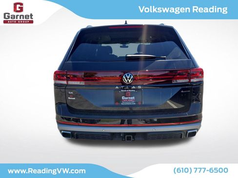 New 2026 Volkswagen Atlas Peak Edition AWD/4WD image 4