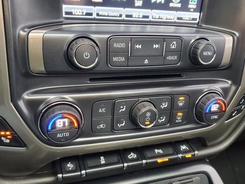 Used 2017 Chevrolet Silverado 1500 High Country image 26