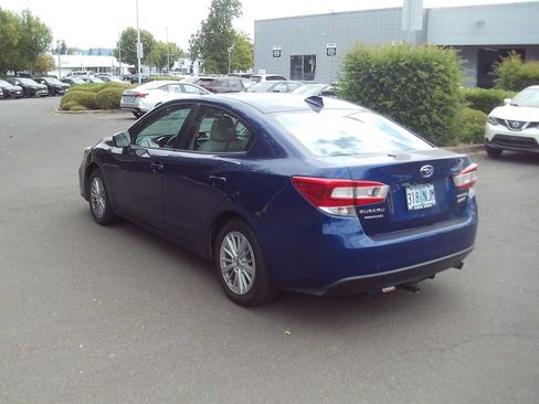 Used 2017 Subaru Impreza 2.0i Premium w/ Popular Package #1 AWD/4WD image 3