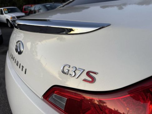 Used 2013 INFINITI G37 Journey w/ Premium Pkg image 8