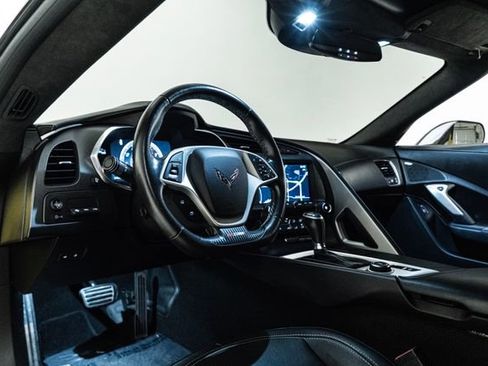 Used 2015 Chevrolet Corvette Z06 w/ 3LZ Preferred Equipment Group image 23