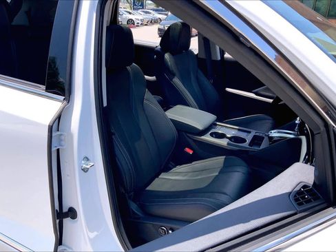 Used 2026 Acura MDX FWD w/ Technology Package image 9