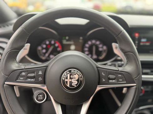 Used 2018 Alfa Romeo Stelvio Ti Sport AWD/4WD image 22