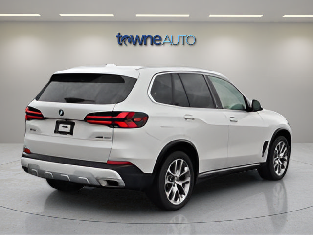 Used 2024 BMW X5 xDrive40i w/ Premium Package AWD/4WD image 6