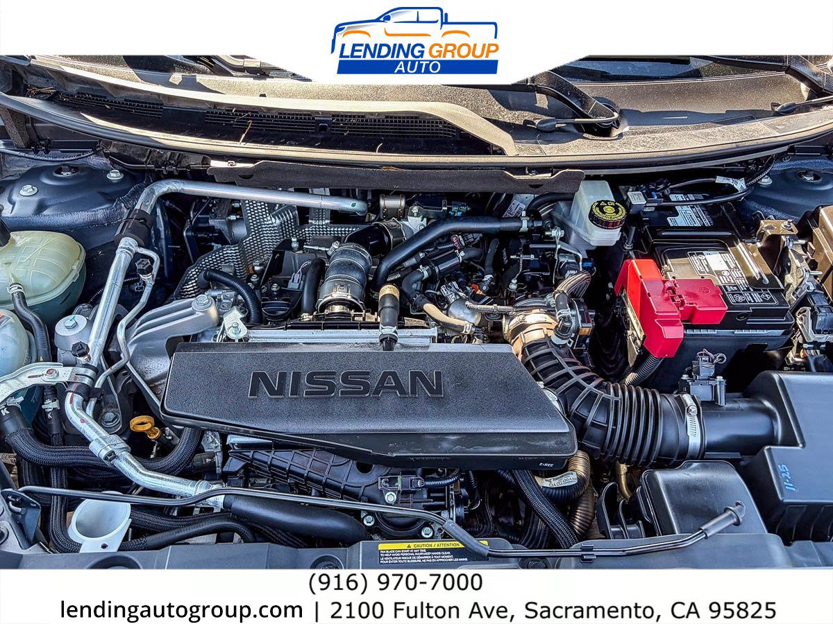 Used 2023 Nissan Rogue S AWD/4WD image 26