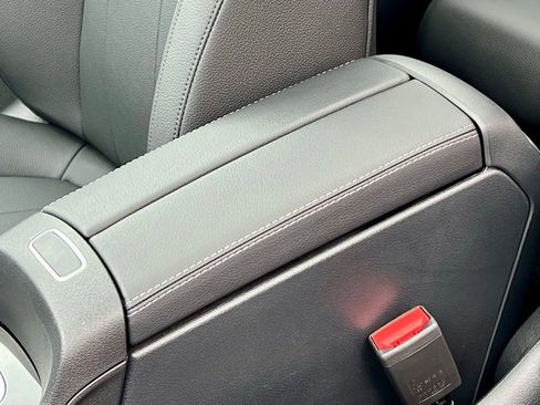 Certified 2026 Mercedes-Benz GLB 250 4MATIC image 37