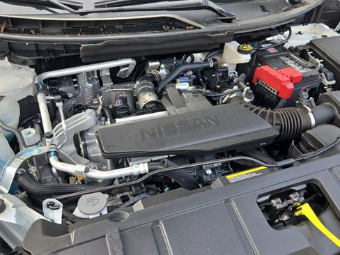 New 2026 Nissan Rogue SV w/ SV Premium Package FWD image 17