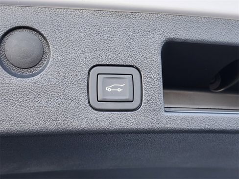 New 2026 Chevrolet Equinox ACTIV w/ Convenience Package III image 31