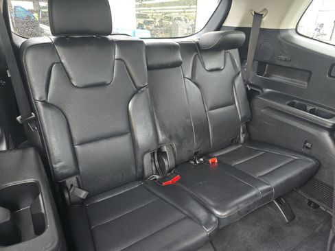 Used 2024 Kia Telluride S FWD image 6