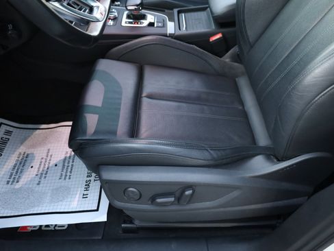 Used 2019 Audi SQ5 Prestige image 7