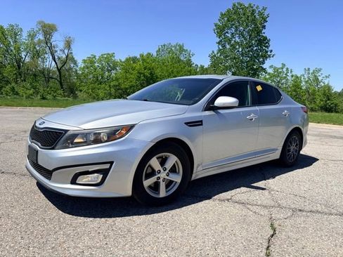 Used 2015 Kia Optima LX w/ LX Convenience Plus Package FWD image 1