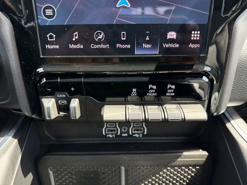 Used 2025 RAM 1500 Big Horn image 18