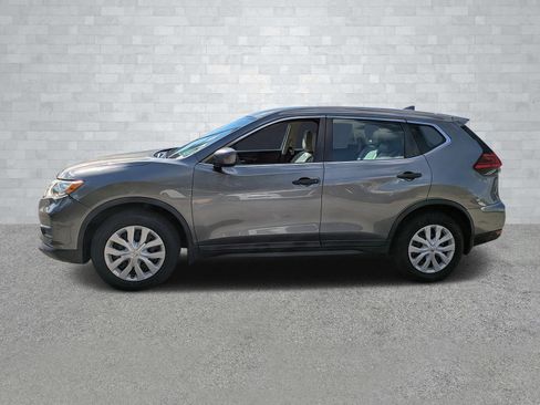 Used 2017 Nissan Rogue S image 8