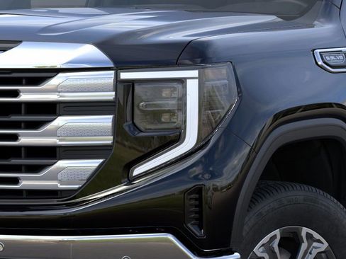 New 2026 GMC Sierra 1500 SLE image 10
