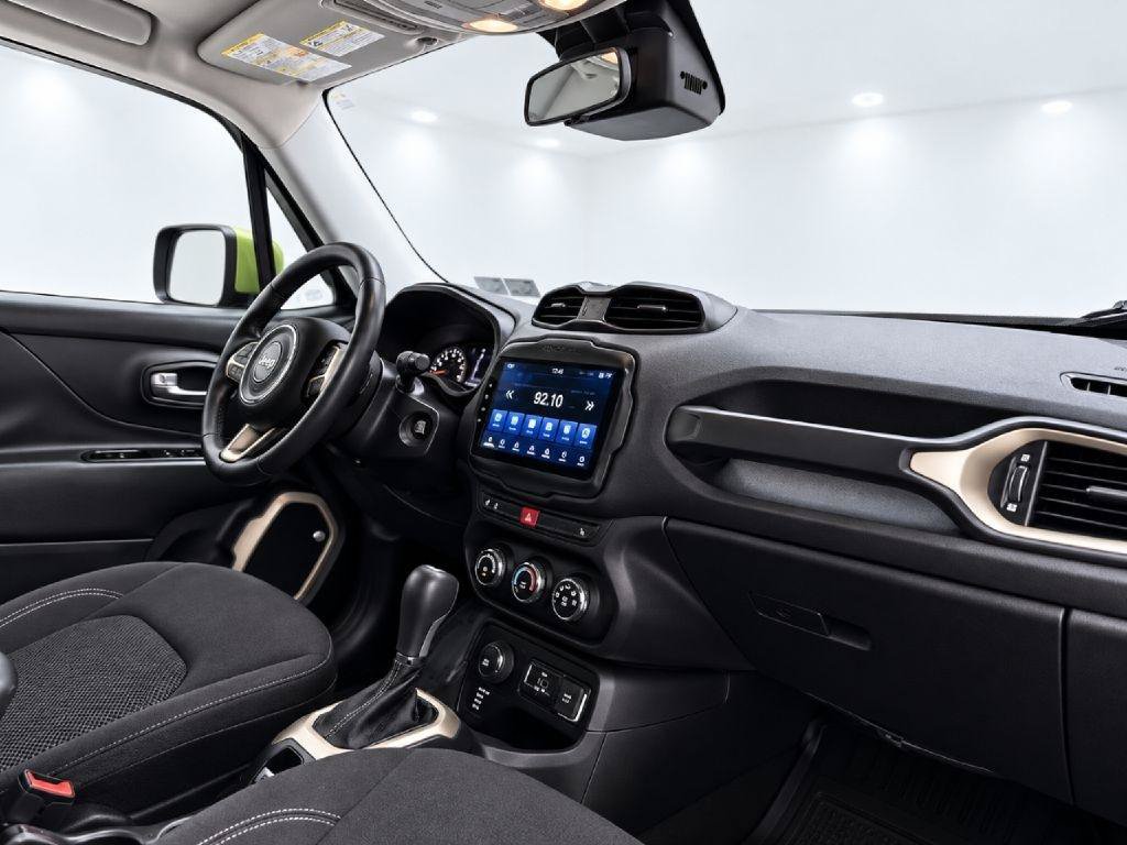 Used 2016 Jeep Renegade 75th Anniversary AWD/4WD image 39