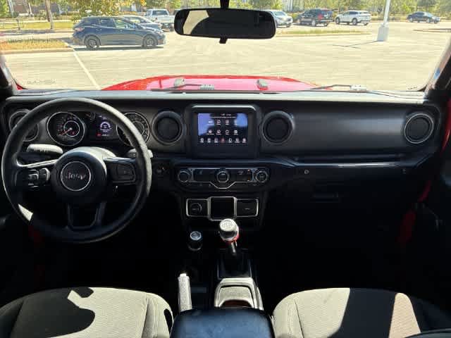Used 2023 Jeep Gladiator Sport AWD/4WD image 16